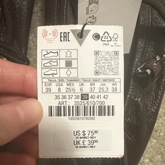 Zara Light Blue Flare Jeans - Picture 6 of 7